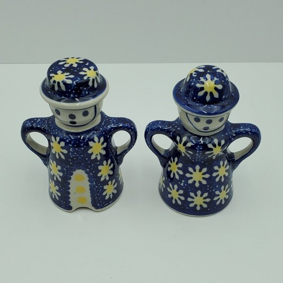 Polish Pottery Man & Woman Salt & Pepper Shakers Figural Daisy Floral Shakers - Picture 2 of 10